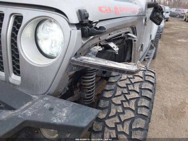 1C6HJTFG5LL138360 Jeep Gladiator Overland 4x4