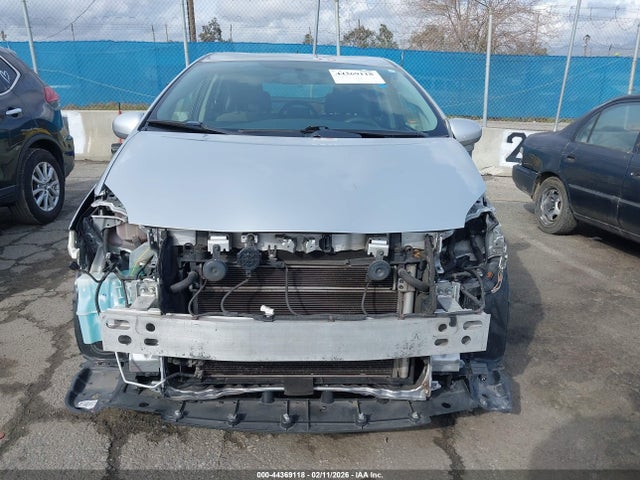 Toyota Prius Two 2015 JTDKN3DU4F1910116 Image 13