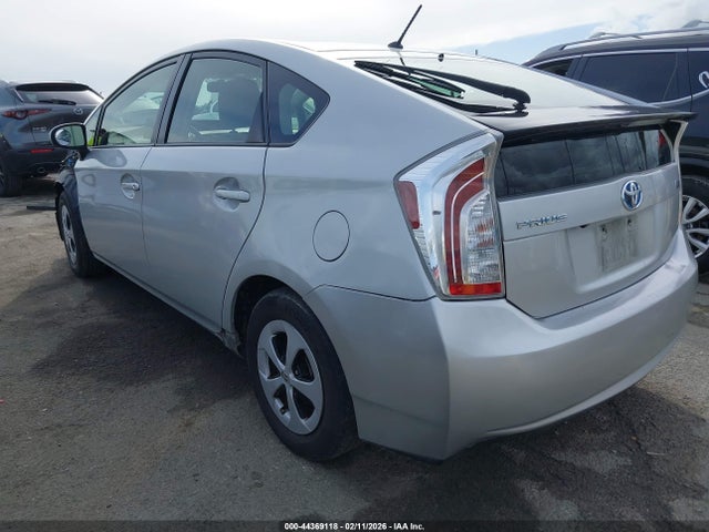 Toyota Prius Two 2015 JTDKN3DU4F1910116 Image 3
