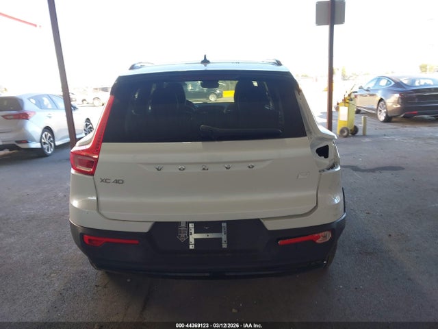 YV4ED3UB3N2700319 Volvo Xc40 Recharge Pure Electric P8 Twin Ultimate
