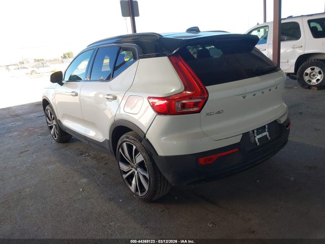 YV4ED3UB3N2700319 Volvo Xc40 Recharge Pure Electric P8 Twin Ultimate