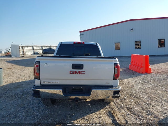 44369131 :رقم المزاد ، 3GTU2NEC8JG611922 vin ، 2018 Gmc Sierra 1500 Slt مزاد بيع