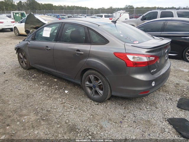 Ford FOCUS SE 2014 1FADP3F2XEL275071 Image 3