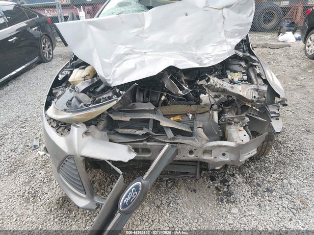 Ford FOCUS SE 2014 1FADP3F2XEL275071 Image 6
