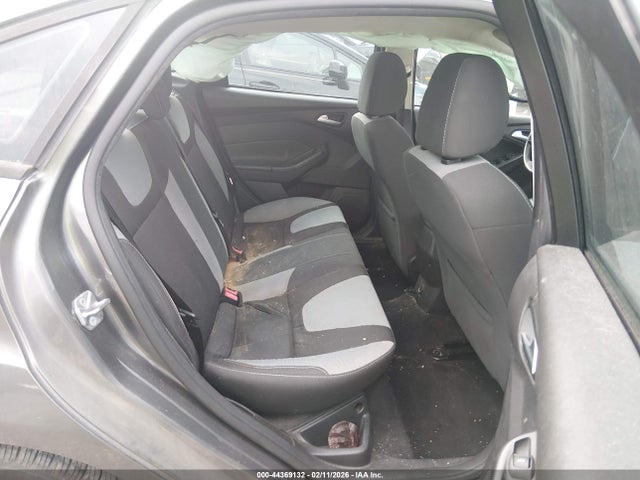 Ford FOCUS SE 2014 1FADP3F2XEL275071 Image 8