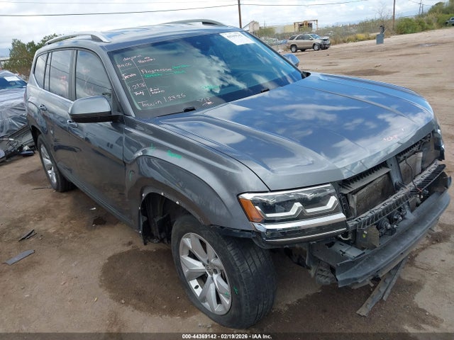1V2DR2CA3JC558379 auction archive image