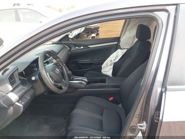 Honda Civic Lx 2018 2HGFC2F59JH555642 Image 5
