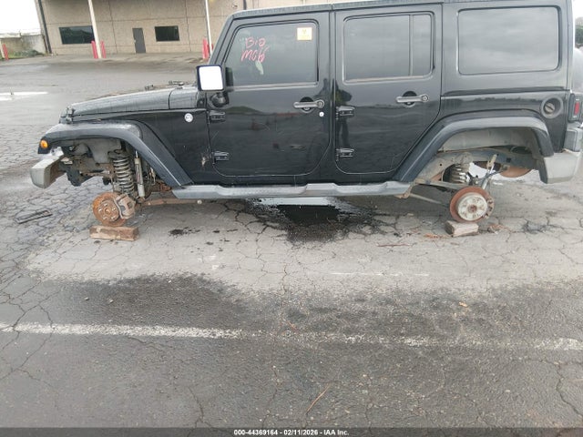 44369164 :رقم المزاد ، 1J4HA5H15BL615861 vin ، 2011 Jeep Wrangler Unlimited Sahara مزاد بيع