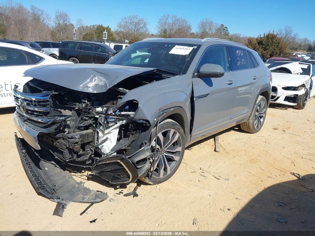 44369202 :رقم المزاد ، 1V2FE2CA0NC216284 vin ، 2022 Volkswagen Atlas Cross Sport 3.6l V6 Sel Premium R-line مزاد بيع