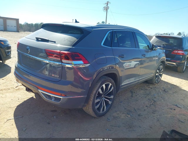44369202 :رقم المزاد ، 1V2FE2CA0NC216284 vin ، 2022 Volkswagen Atlas Cross Sport 3.6l V6 Sel Premium R-line مزاد بيع