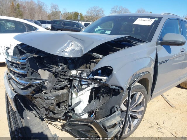 44369202 :رقم المزاد ، 1V2FE2CA0NC216284 vin ، 2022 Volkswagen Atlas Cross Sport 3.6l V6 Sel Premium R-line مزاد بيع