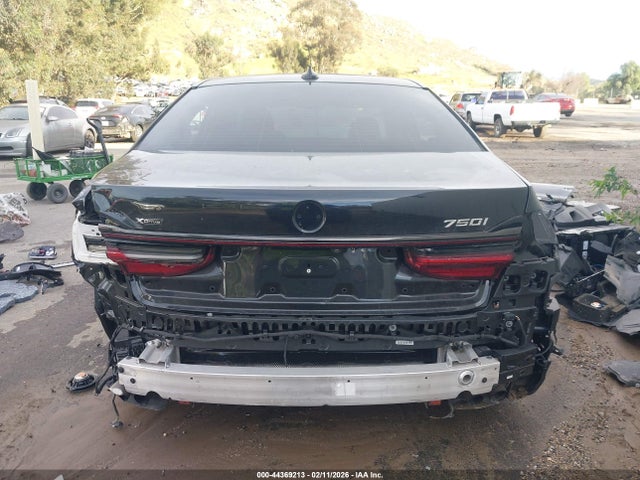 WBA7U2C08NCJ42965 BMW 750 I Xdrive