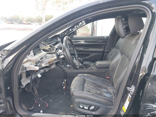 WBA7U2C08NCJ42965 BMW 750 I Xdrive