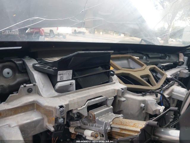 WBA7U2C08NCJ42965 BMW 750 I Xdrive