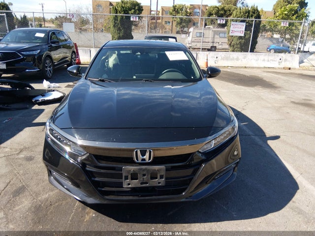 1HGCV1F39JA054903 Honda Accord Sport