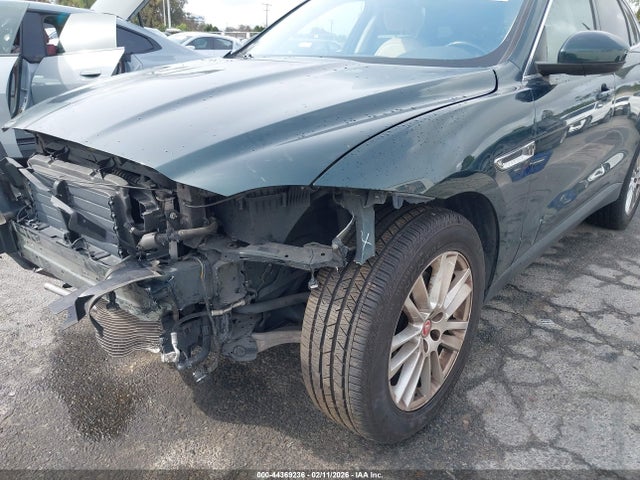 Jaguar F-pace 35t Prestige 2017 SADCK2BV4HA890850 Image 17