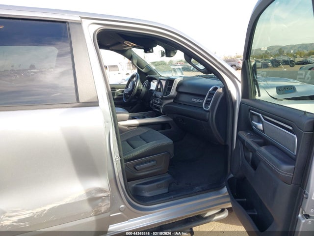 1C6RREFT5MN753079 RAM 1500 Big Horn 4x2 5&#039;7 Box