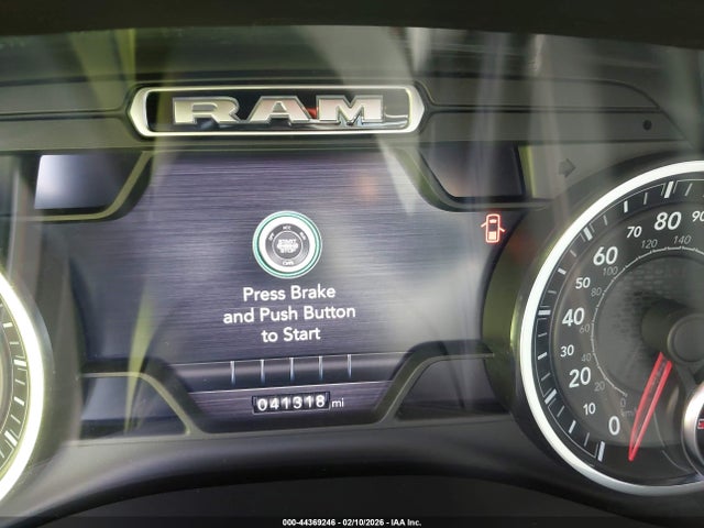 1C6RREFT5MN753079 RAM 1500 Big Horn 4x2 5&#039;7 Box