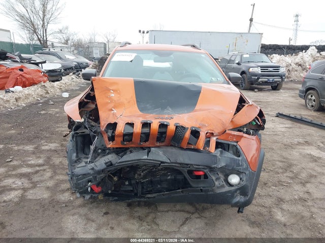 1C4PJMBS3FW757031 Jeep Cherokee Trailhawk