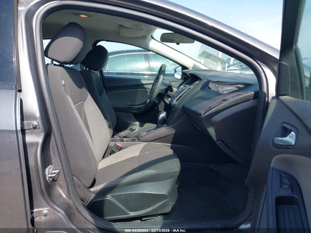 44369353 :رقم المزاد ، 1FADP3K28EL254015 vin ، 2014 Ford Focus Se مزاد بيع