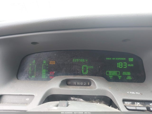 2005 MERCURY GRAND MARQUIS 2MEFM75W85X645619 Photo 6