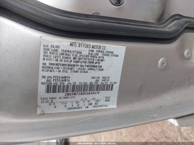 2005 MERCURY GRAND MARQUIS 2MEFM75W85X645619 Photo 8