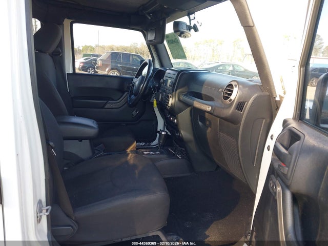 2015 Jeep Wrangler Unlimited Sport მანქანა იყიდება აუქციონზე, vin: 1C4BJWDG9FL541720, აუქციონის ნომერი: 44369369