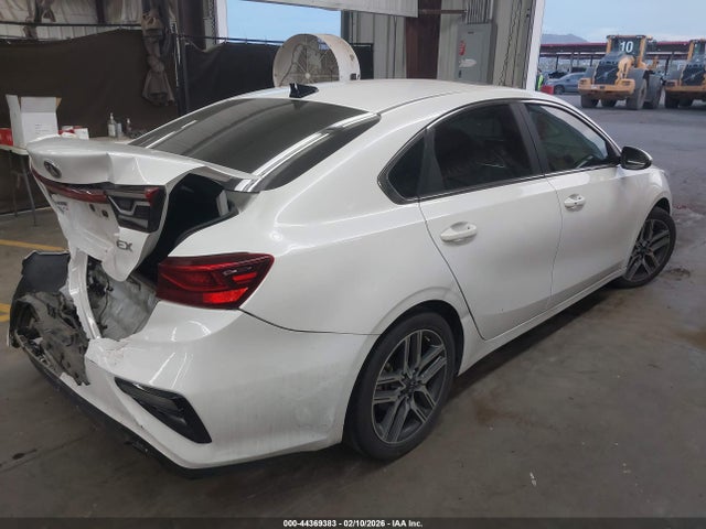 3KPF54AD2ME388222 KIA FORTE EX