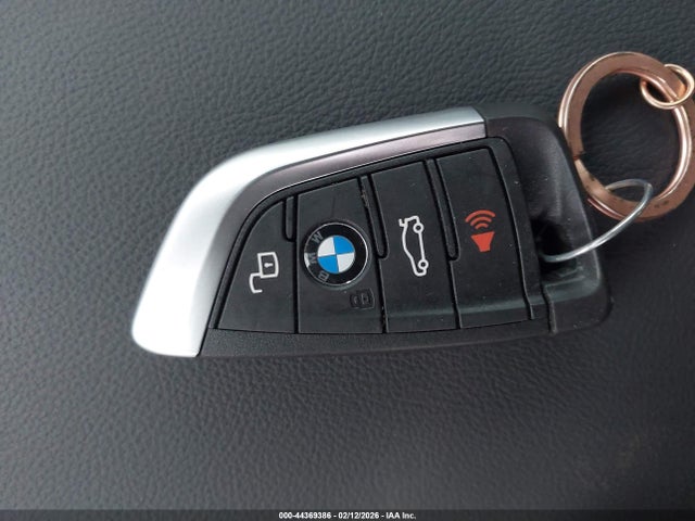 2025 Bmw I4 Gran Coupe Xdrive40 მანქანა იყიდება აუქციონზე, vin: WBY43HD07SFU60577, აუქციონის ნომერი: 44369386
