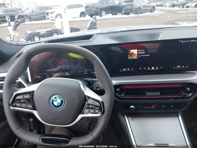 2025 Bmw I4 Gran Coupe Xdrive40 მანქანა იყიდება აუქციონზე, vin: WBY43HD07SFU60577, აუქციონის ნომერი: 44369386