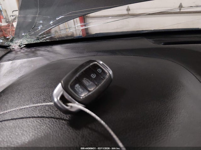 44369431 :رقم المزاد ، KM8K3CA55LU414461 vin ، 2020 Hyundai Kona Limited مزاد بيع