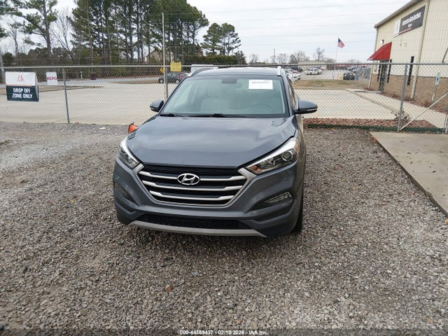 KM8J33A25HU355419 Hyundai Tucson Sport