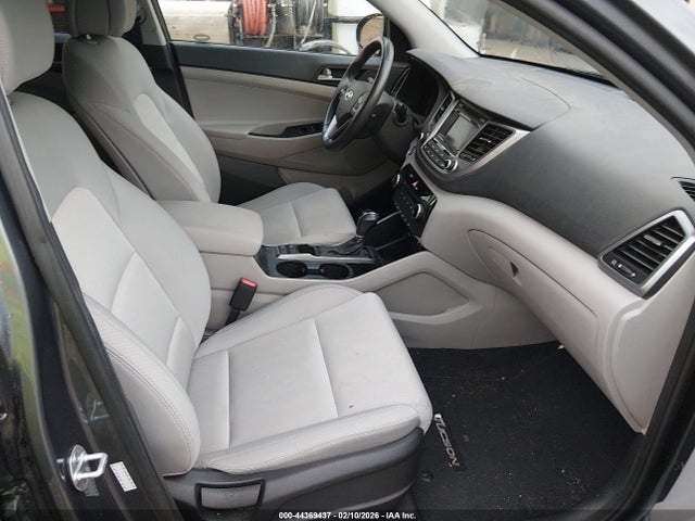 KM8J33A25HU355419 Hyundai Tucson Sport