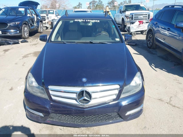 44369439 :رقم المزاد ، WDDGF8BBXCR239426 vin ، 2012 Mercedes-benz C 300 Sport 4matic مزاد بيع