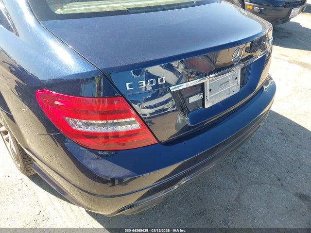 44369439 :رقم المزاد ، WDDGF8BBXCR239426 vin ، 2012 Mercedes-benz C 300 Sport 4matic مزاد بيع