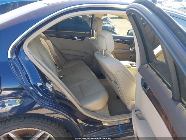 44369439 :رقم المزاد ، WDDGF8BBXCR239426 vin ، 2012 Mercedes-benz C 300 Sport 4matic مزاد بيع