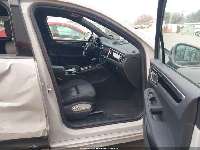 2024 PORSCHE MACAN WP1AA2A50RLB00584 Photo 4
