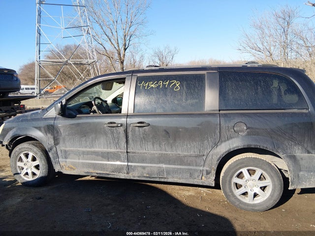 Продажа на аукционе авто 2008 Chrysler Town & Country Lx, vin: 2A8HR44H08R124845, номер лота: 44369478