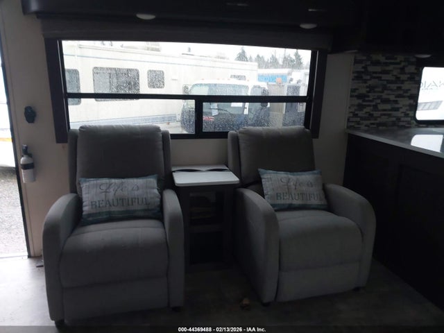 Forest River Sonoma Explorer Edit 2019 4X4TSKD2XKE081765 Image 12