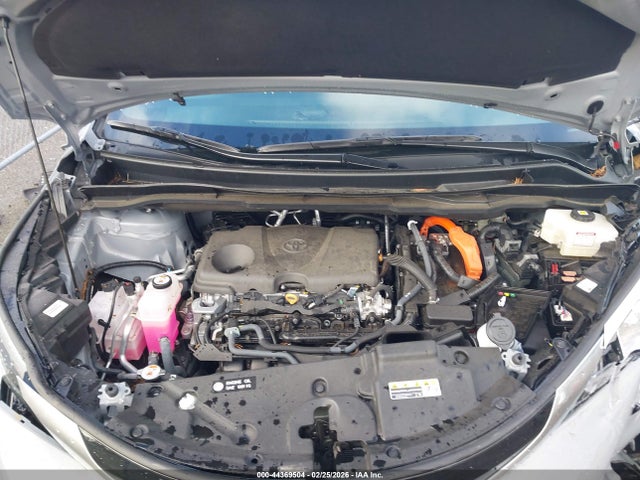 5TDDSKFC5RS135008 Toyota Sienna Xse