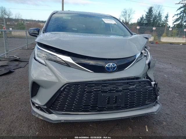 5TDDSKFC5RS135008 Toyota Sienna Xse
