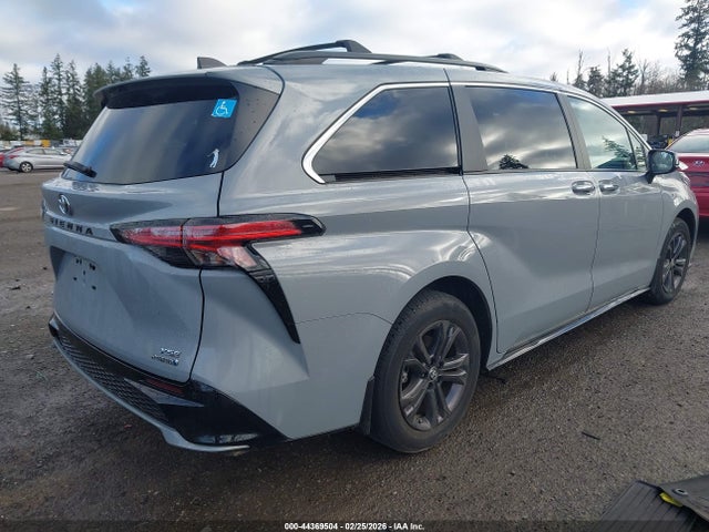 5TDDSKFC5RS135008 Toyota Sienna Xse