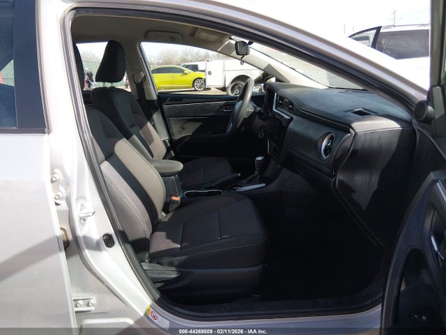 2019 TOYOTA COROLLA 2T1BURHE4KC236600 Photo 4