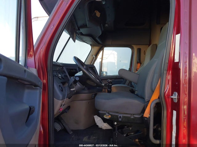 Freightliner Cascadia 125 2014 3AKJGLDR7ESFD3989 Image 7