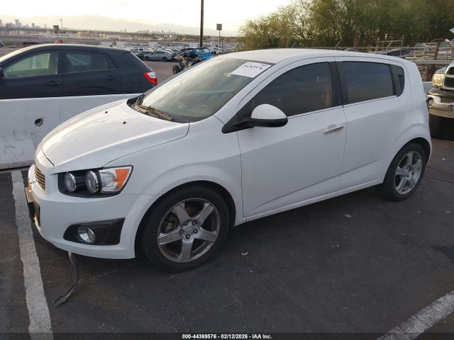 Chevrolet Sonic Ltz Auto 2015 1G1JE6SB4F4100295 Image 2