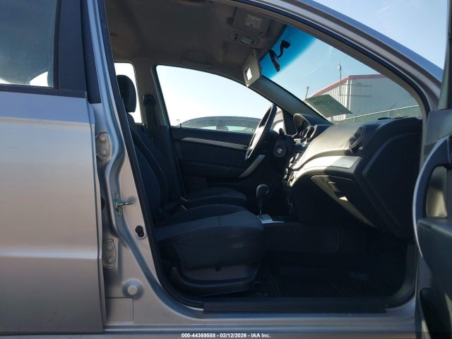 2011 CHEVROLET AVEO KL1TD5DE8BB188737 Photo 4
