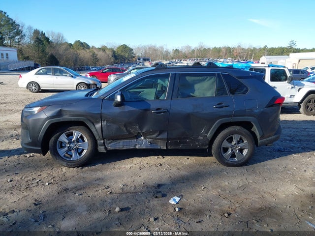 44369589 :رقم المزاد ، 4T3RWRFV8NU057983 vin ، 2022 Toyota Rav4 Hybrid Xle مزاد بيع