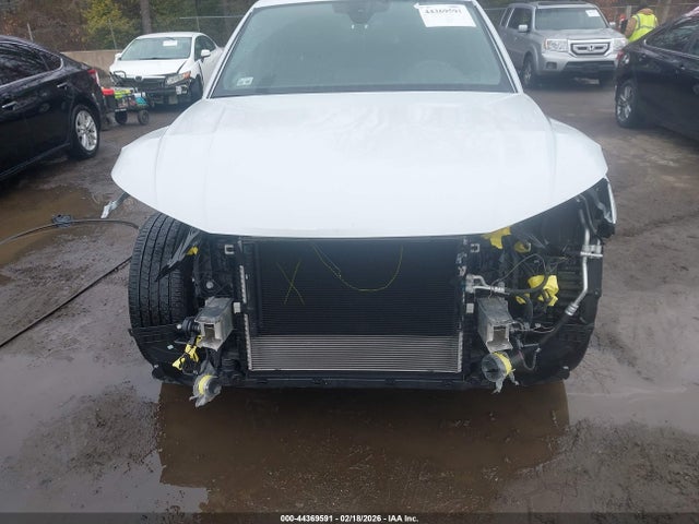 Продаж на аукціоні авто 2023 Audi Q5 Sportback Premium Plus 45 Tfsi S Line Quattro S Tronic, vin: WA15AAFYXP2094032, номер лоту: 44369591