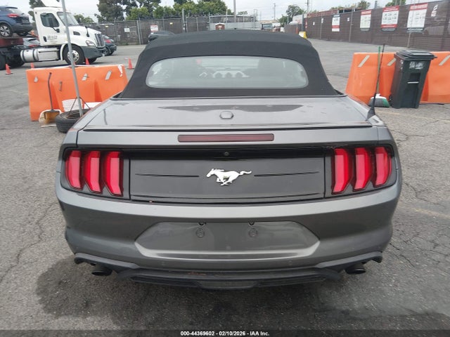 Ford Mustang Ecoboost Premium 2021 1FATP8UH0M5130348 Image 16