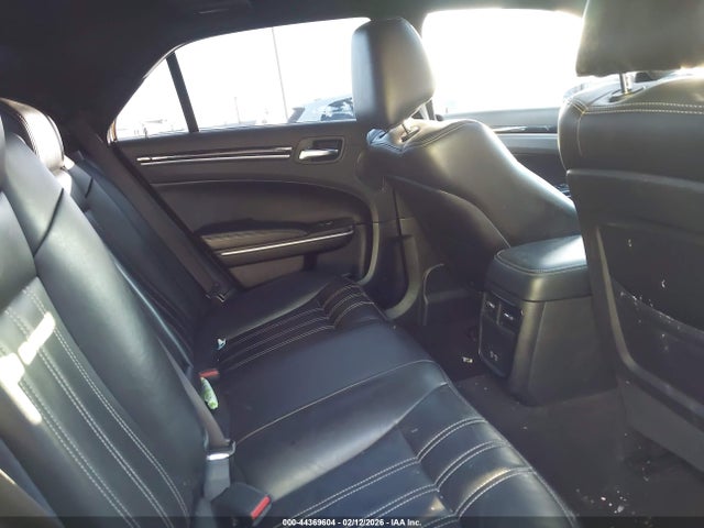 2022 Chrysler 300 S მანქანა იყიდება აუქციონზე, vin: 2C3CCABG1NH187051, აუქციონის ნომერი: 44369604